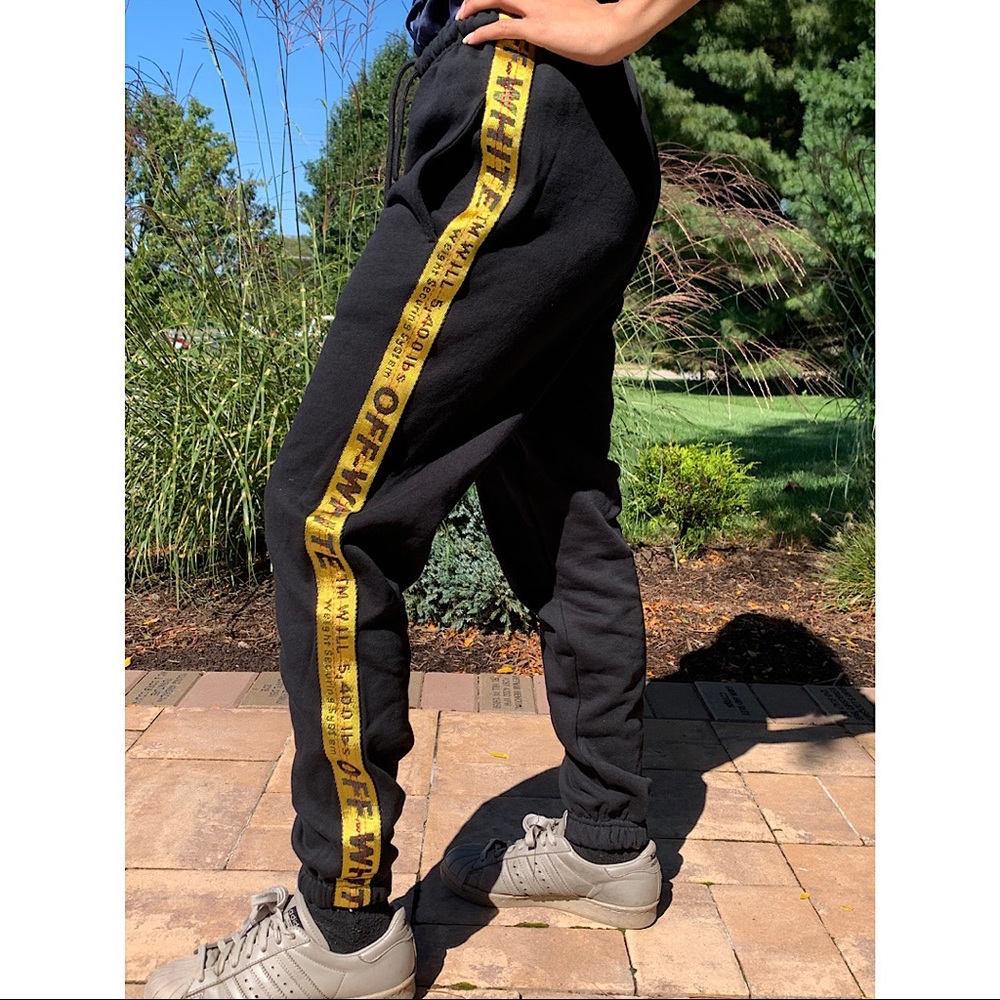 OFF-WHITE c/o Virgil Abloh Yellow Side Tape Cinch Waist Jogger Pants - S